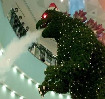funny-Christmas-tree-Japan-Godzilla